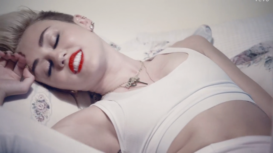 RETARD → Magazine - Miley Cyrus - We Can't Stop